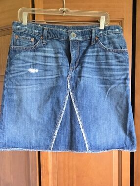 Banana Republic Blue Denim Skirt with Front Zip Detail